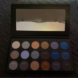 Morphe Eyeshadow Palette with Blue, Brown, and Cream Shades